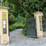 Вход в ботанический сад Slupi 16 Botanická zahrada